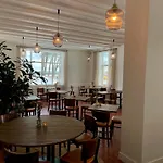 Gilbjerg Strandhotel *