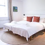 Gilbjerg Strandhotel *
